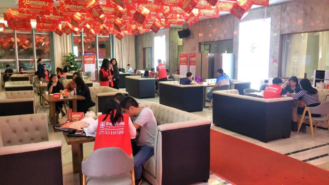 這家公司居然這么火爆，是什么吸引了他們?